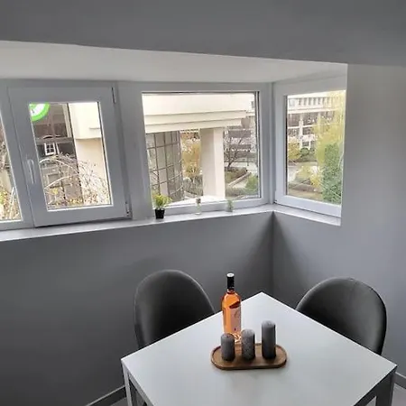 Апартаменты Dani's Square