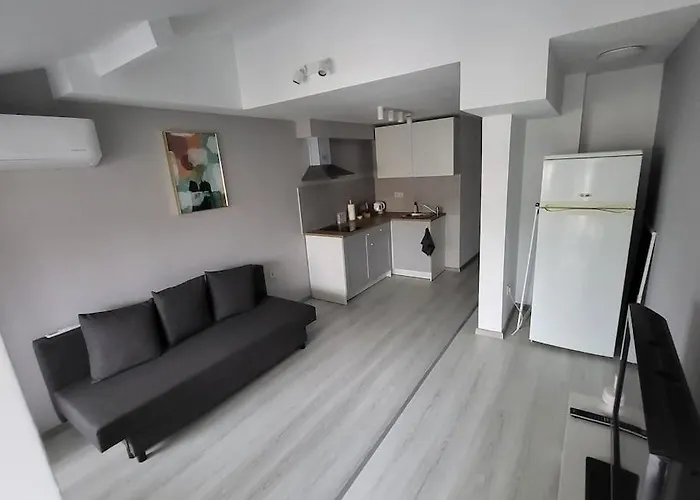 Dani's Square Appartement *