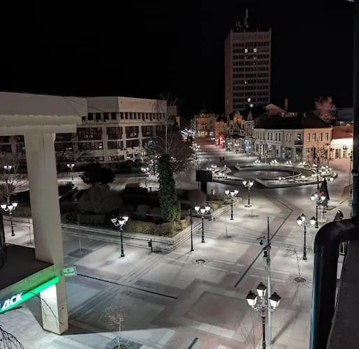 Dani's Square * فيدين